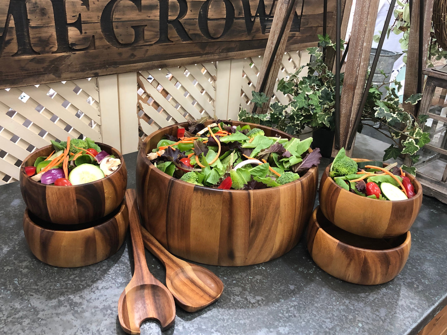 Dragor 7 Piece - Extra Large Salad Bowl with Servers and 4 Individuals
